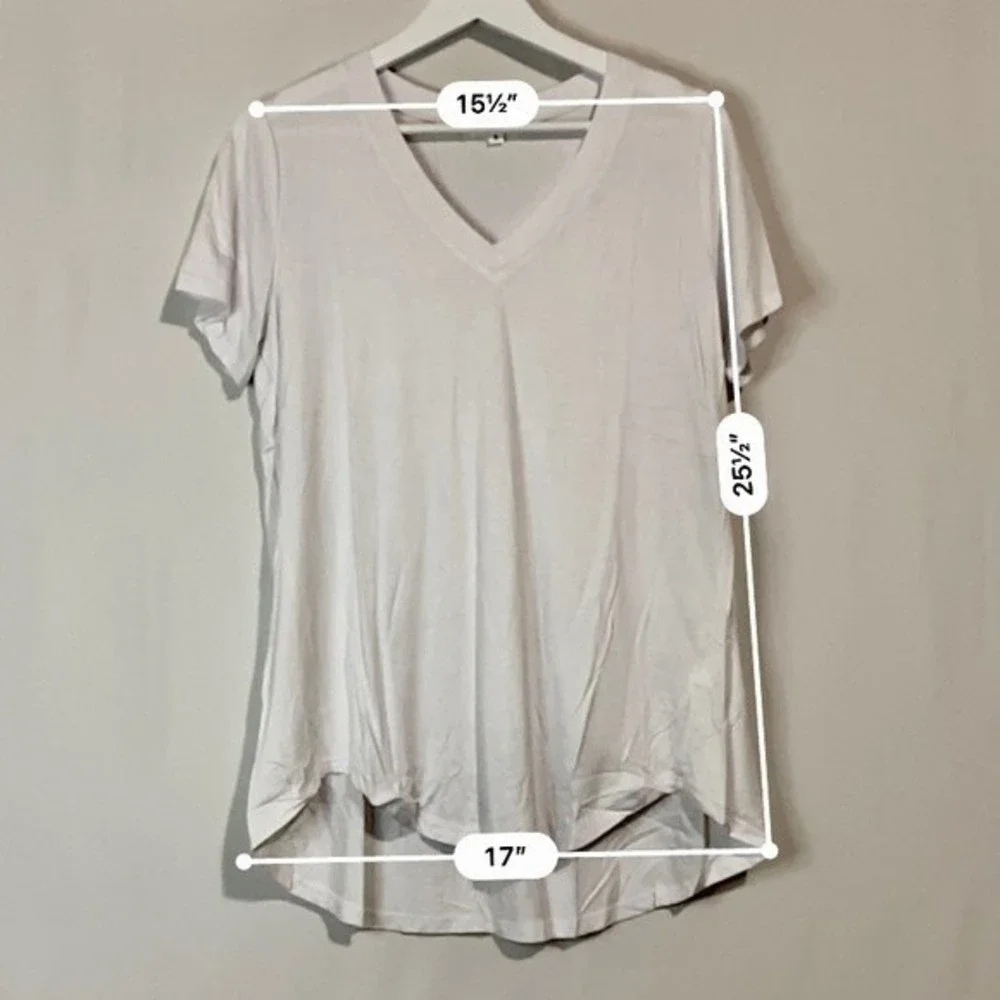 Amaryllis Women’s Short Sleeve V Neck Tee Shirt White NWOT - Picture 6 of 8